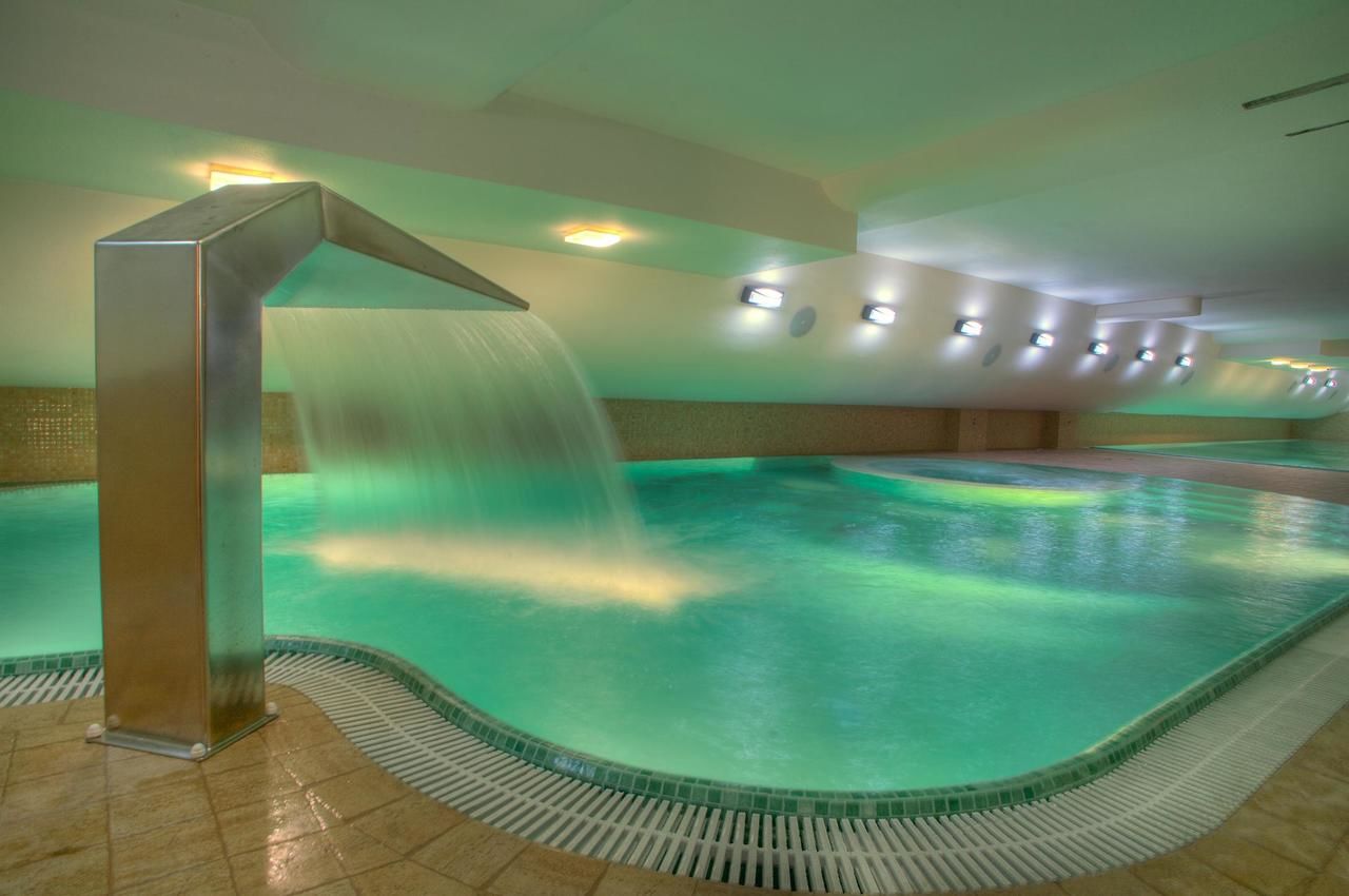 Курортные отели Maximus Spa Дзивнувек-22