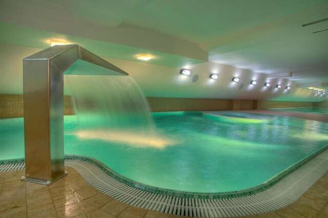 Курортные отели Maximus Spa Дзивнувек-21